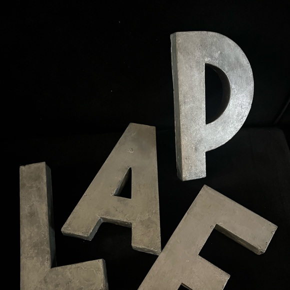 P Anthropologie Metal Zinc Industrial Letter “P” 8" x4.5"x1" mid-century - Picture 3 of 9
